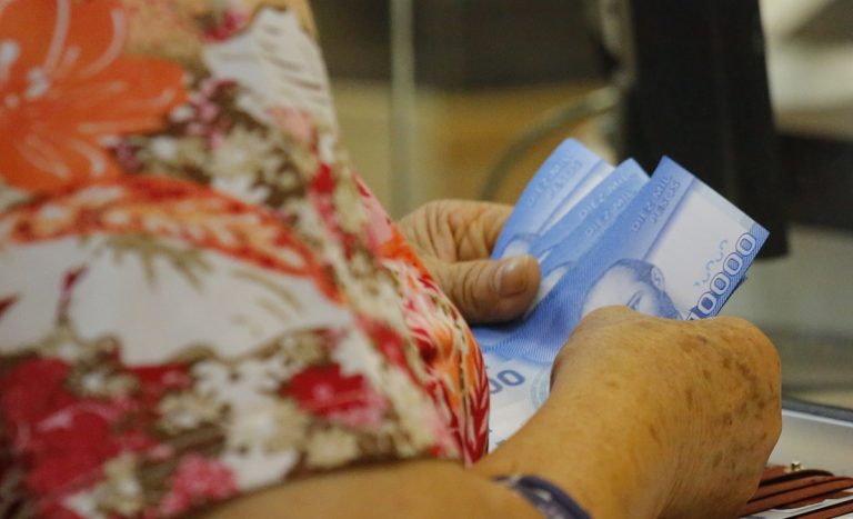 Dos bonos tendrán su último pago anual este 31 de agosto: serán reemplazados por nuevo subsidio
