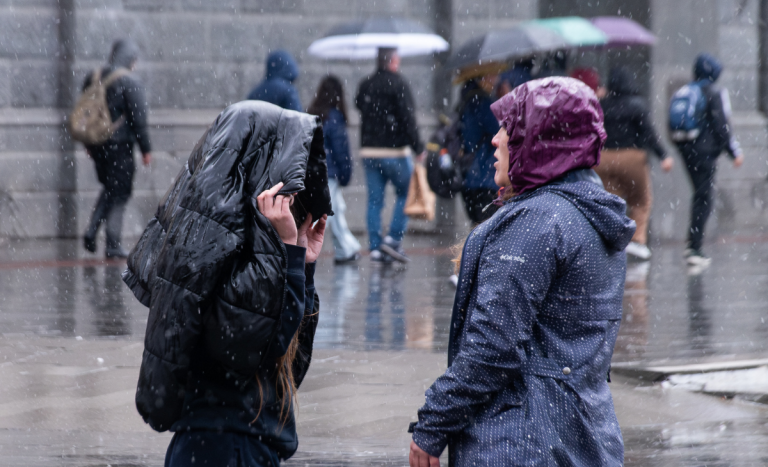 Pronostican ciclón extratropical que dejaría lluvia y fuertes vientos en la zona central