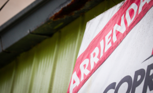 Contraloría detectó pagos de subsidios de arriendo a 168 fallecidos: Minvu anunció sumario