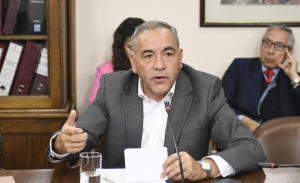 Pareja de Fidel Espinoza envió carta al Tribunal Supremo del PS tras acusación por supuesta VIF