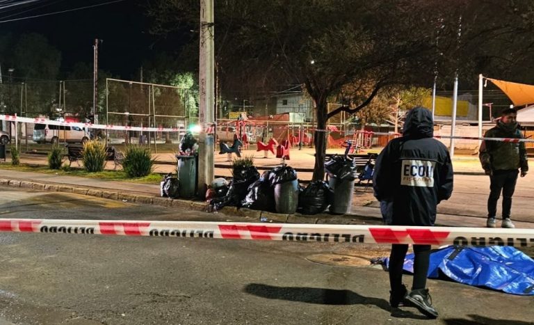Hombre muere baleado en Paine: cámaras captaron a personas huyendo tras los disparos