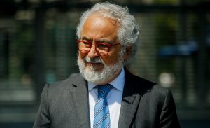 Presentan querella contra Luis Hermosilla por tráfico de influencias en caso Luchsin ger-Mackay
