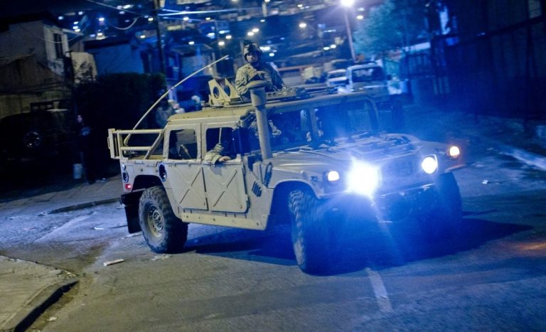 Reportan ataque armado contra patrulla militar en Arica: hallan camioneta con sangre tras balacera