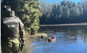 Tragedia en Valdivia encuentran muerta a hija de concejala tras caer con su vehículo a un humedal