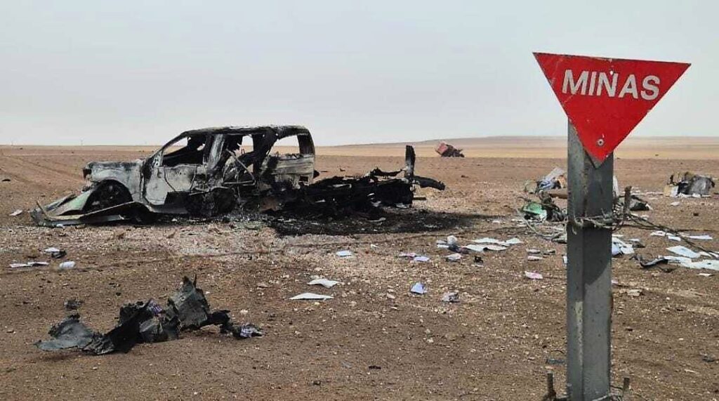 Camioneta explotó tras activar mina antitanque en la frontera entre Chile y Perú: así quedó