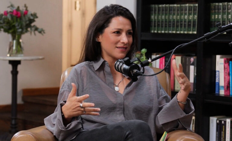 Loreto Aravena y duro proceso que enfrentó con su hija al volver a actuar: 