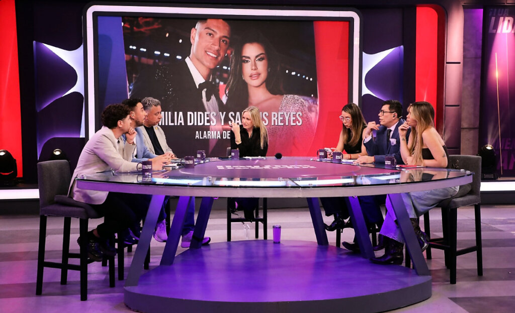 Marcela Vacarezza en la conducción de Hay que decirlo