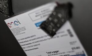 SEC formula cargos contra Enel por “cobros fantasmas”: cuentas de luz subían hasta en $200 mil