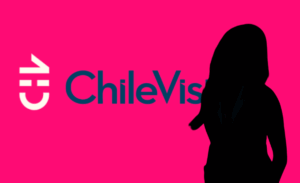 Figura de Chilevisión quedó sin contrato y negocia su futuro televisivo: "El que pague mejor"