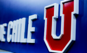 Aseguran que Azul Azul habría pensado en nuevo nombre para U. de Chile: concesionaria negó el cambio