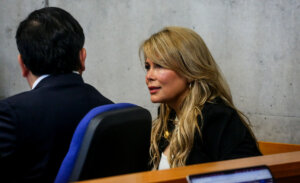 Audiencia clave contra Cathy Barriga sufrió nuevo revés: segundo juez también inhabilitó