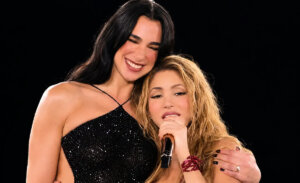 Dua Lipa apareció como invitada especial en concierto de Shakira en España: así fue el momento