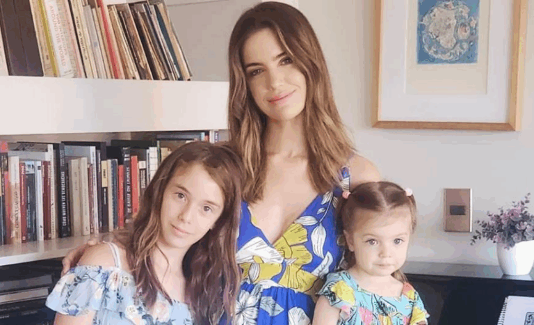 Hija de Millaray Viera hizo aparición en pantalla por cumpleaños de su madre: así de grande está