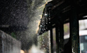 Lluvias, granizos y tormentas eléctricas se registran en distintos puntos de Santiago