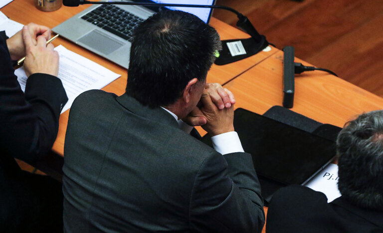Modifican medidas cautelares de Manuel Monsalve: audiencia clave fue postergada para el próximo año