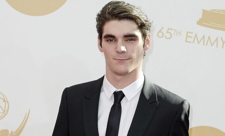 Muere a los 34 años el actor de Breaking Bad, RJ Mitte: dio vida al personaje de Walter White Jr.