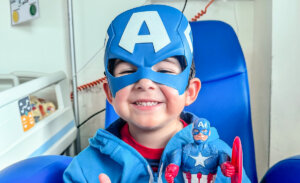 Niño de 5 años busca a su "gemelo genético" en Coronel para tratamiento de leucemia