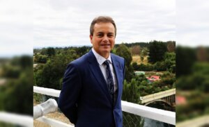 Prisión preventiva para Luis Reyes, alcalde de Río Bueno: es investigado por delitos de corrupción
