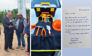 Dirigente sorprendió a ministro Campos con insólito regalo: "Para que no juegue con agricultores"