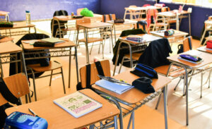 ¿Hay clases este miércoles 21 de octubre? Autoridades actualizaron medida por sistema frontal